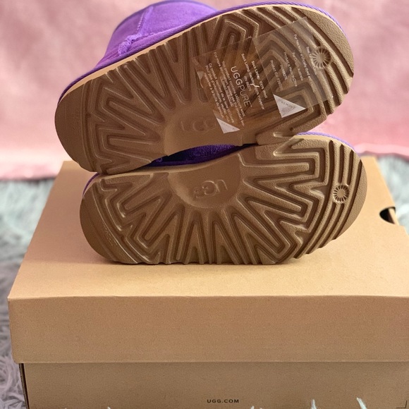 Classic Ugg Boots for kids - Picture 4 of 4